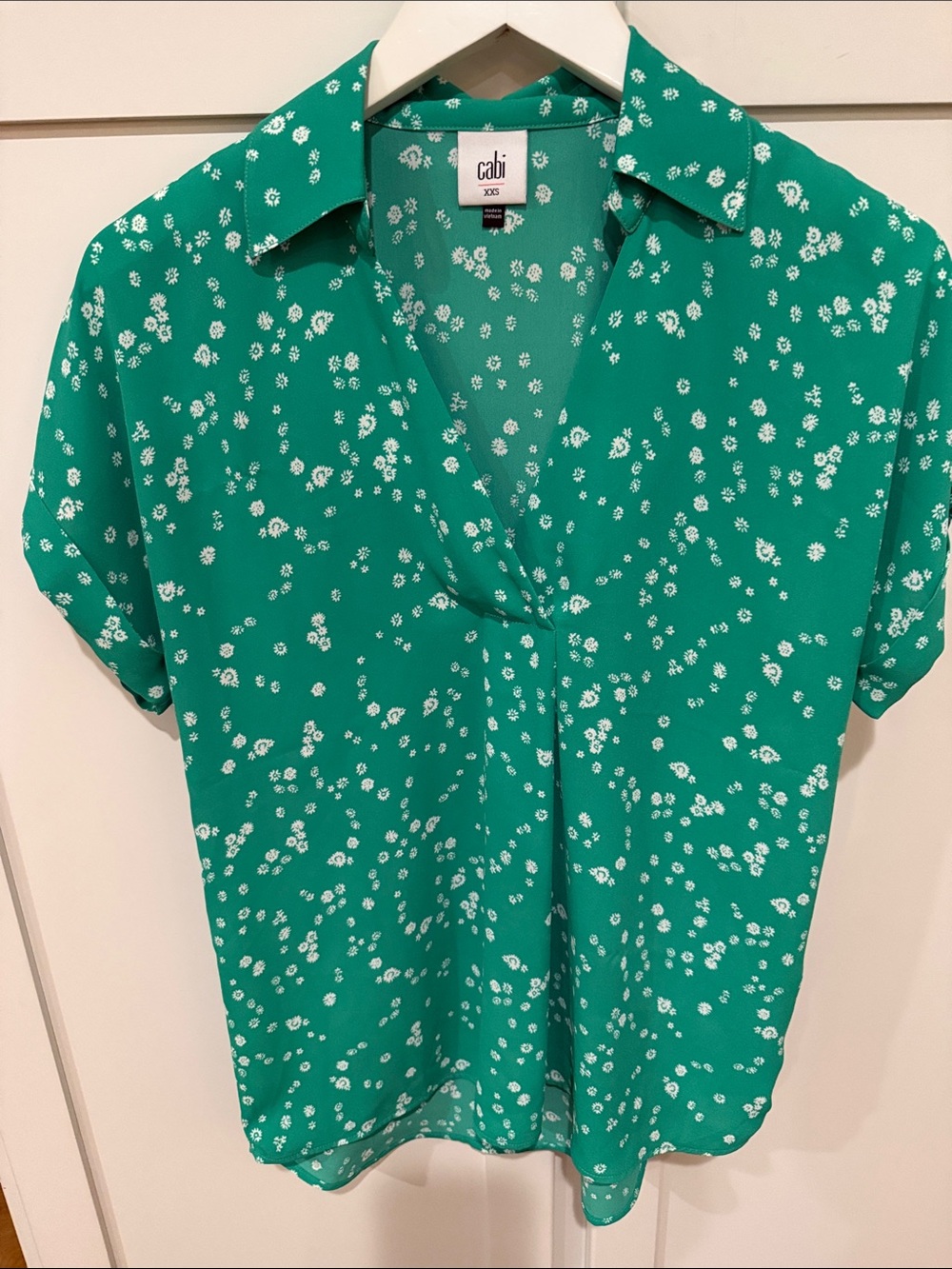 CAbi Teal Green Floral V-Neck Short Sleeve Blouse
